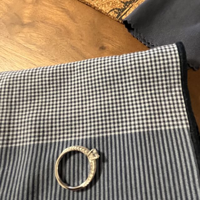 【ケイウノ ブライダル(K.UNO BRIDAL)の口コミ】 一から店員さんと相談して作りました。母から譲り受けた指輪をリメイクし…