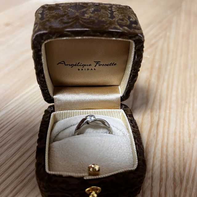 【アンジェリックフォセッテ(Angelique Fossette)の口コミ】 プロポーズリングをもらった後に、実際のお店に行き好きなデザインを選び…