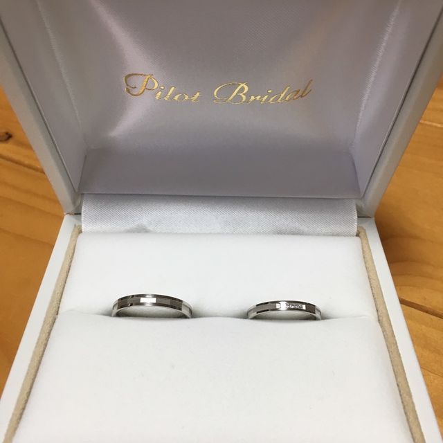 【PILOT BRIDAL(パイロットブライダル)の口コミ】 結婚指輪なのでシンプルな物がいいと思い探していましたが、パイロットブ…