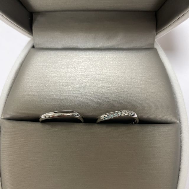 【I's stone(アイズストーン)の口コミ】 指輪のデザインに関して、ダイヤがより際立つようなデザインになっており…