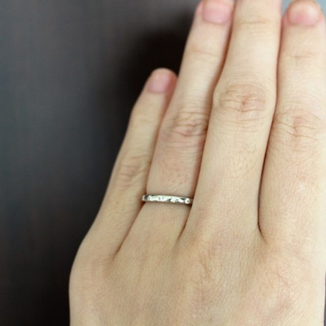 【ブルガリ(BVLGARI)の口コミ】 ７つ均等にダイヤモンドを並べているデザインに一目惚れしました。
上品で…