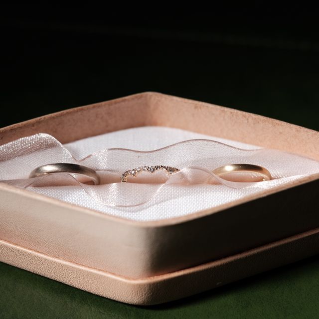 【CRAFY(クラフィ)の口コミ】 シンプルさがポイントです。
私のこだわりで婚約指輪もブランドものではな…