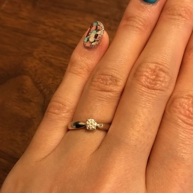 【ティファニー(Tiffany & Co.)の口コミ】 婚約指輪は昔からの憧れであったティファニーでと決めていました。
一番人…