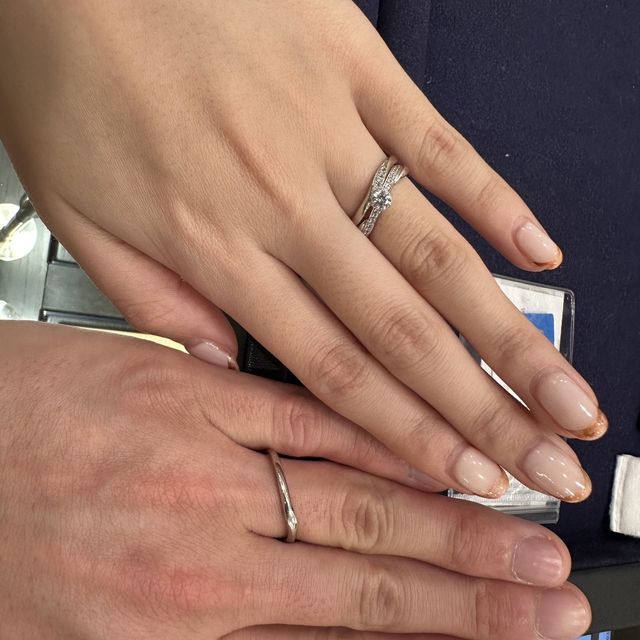 【BIJOUPIKO(ビジュピコ)の口コミ】 ・良質なダイヤモンドでも価格がやさしめで大変満足感があった。
・憧れの…