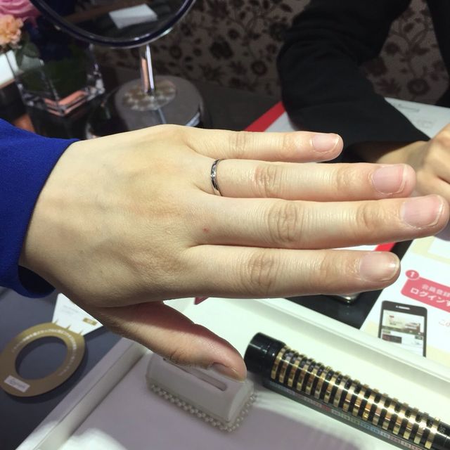 【Timeless ones Lovers(タイムレスワンズラバーズ)の口コミ】 シンプルなものを探していたので、すごく好みでした^ ^
シンプルなのに決…