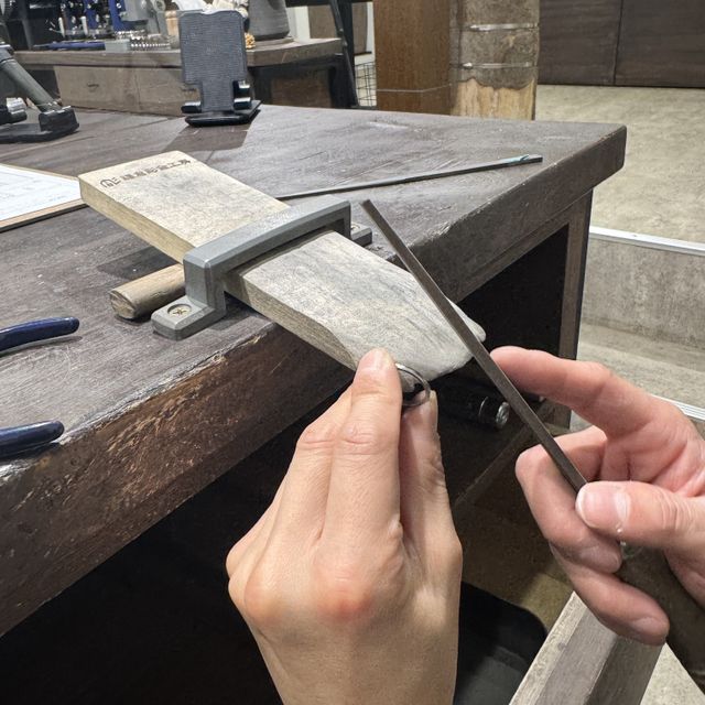 【鎌倉彫金工房の口コミ】 結婚指輪コースは、金とプラチナから選ぶことができました。私たちは毎日…