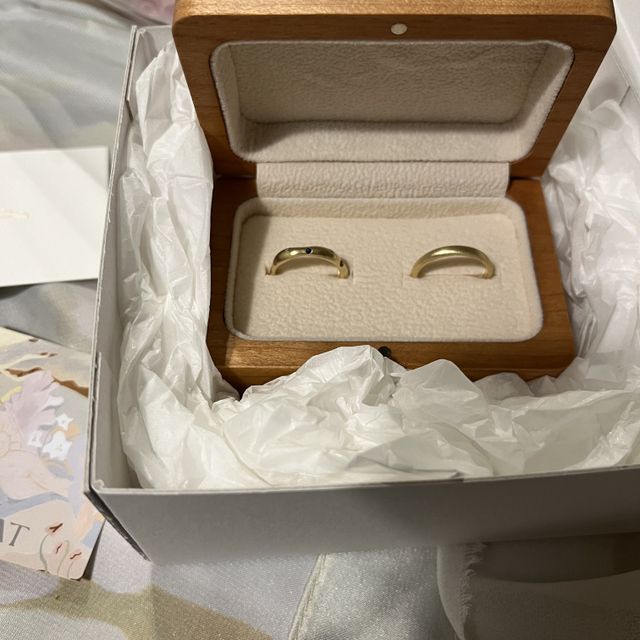 【atelier ST, CAT(アトリエ エスティーキャット)の口コミ】 個性的でカラフル、キラキラした指輪が欲しくてオーダーしました。
サンプ…