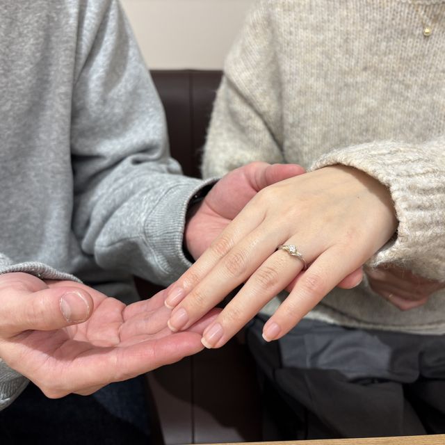 【出雲結(いずもゆい)の口コミ】 ピンクゴールドがあることで手に馴染む。他にはあまりみない唯一な感じの…