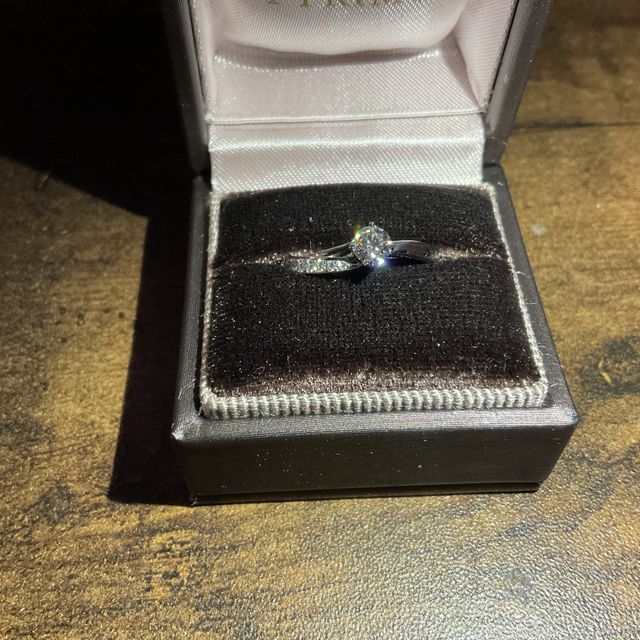 【アイプリモ(I-PRIMO)の口コミ】 数種類の中からスタッフの方と一緒に相手の趣味嗜好を考慮し選んで頂きま…