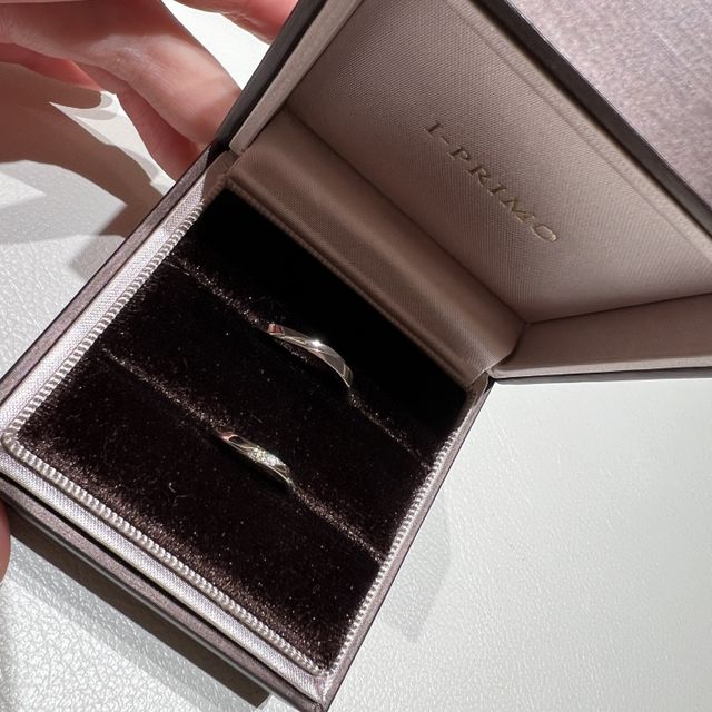 【アイプリモ(I-PRIMO)の口コミ】 アイプリモの【ケレース】というデザインの指輪です。真ん中のダイヤが埋…