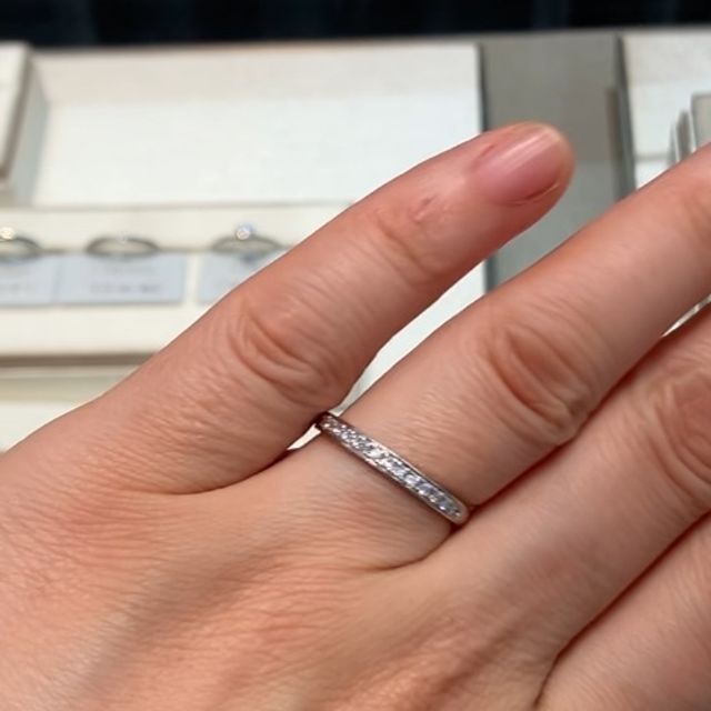 【アイプリモ(I-PRIMO)の口コミ】 シンプルなハーフエタニティです。素敵でしたが、これといった決め手に欠…