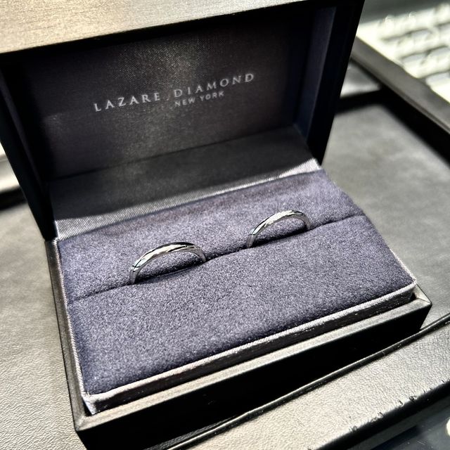 【ラザール ダイヤモンド(LAZARE DIAMOND)の口コミ】 デザイン性がある程度あるかつ、毎日職場で着用しても目立ちすぎない、と…