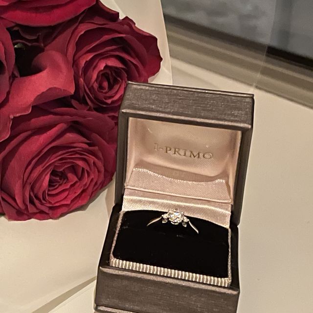 【アイプリモ(I-PRIMO)の口コミ】 指輪に関してサプライズは好みでは無かったので、彼と相談して2人で指輪を…