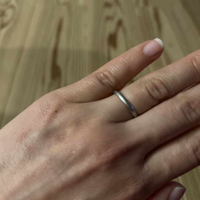 【ROCCA(ロッカ)の口コミ】 毎日つける結婚指輪なのでとにかく着けてないような付け心地にこだわりま…