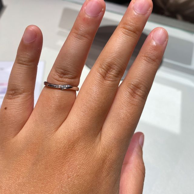 【アイプリモ(I-PRIMO)の口コミ】 ダイヤモンドが斜めに入っているデザインを購入したく、アルチェステとノ…