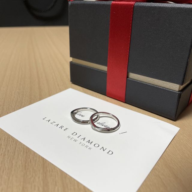 【ラザール ダイヤモンド(LAZARE DIAMOND)の口コミ】 付け心地が滑らかであり、違和感がなく使えるようになっており、実際にそ…