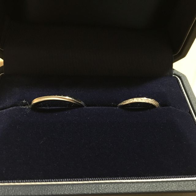 【銀座ダイヤモンドシライシの口コミ】 指が長く見えるのが素敵だったのと、細身のデザインが好みだったのでブー…