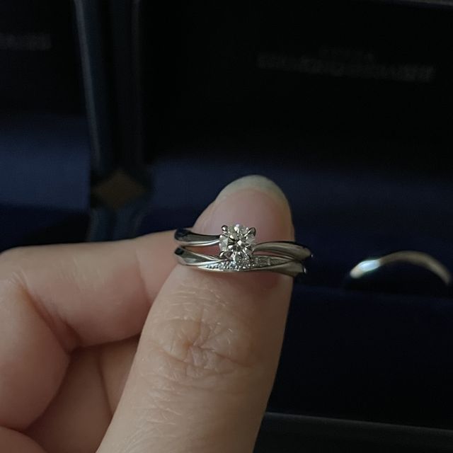 【銀座ダイヤモンドシライシの口コミ】 予めネットで見たところ候補は3つあり、実際に付けてみるとフォーチュンリ…