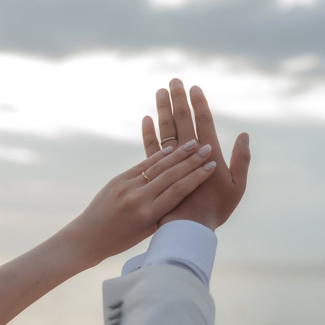 【アイプリモ(I-PRIMO)の口コミ】 入籍日や好みの色に合わせてオーダーしました。1にちなんで、ダイヤが1つ…