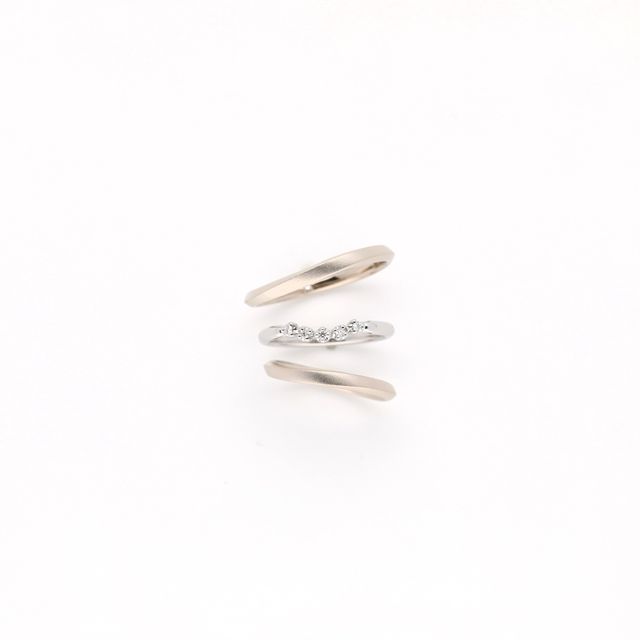 【atelier CraM(アトリエ クラム)の口コミ】 結婚指輪は、自分たちでデザインを選んで決めたいと思い、アトリエクラム…