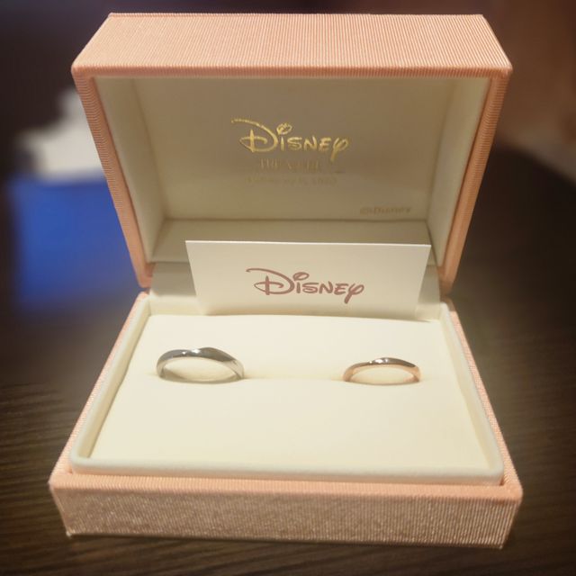 【ケイウノ ブライダル(K.UNO BRIDAL)の口コミ】 他のブランドでは取り扱いが無い個性的なデザインにすることができました…