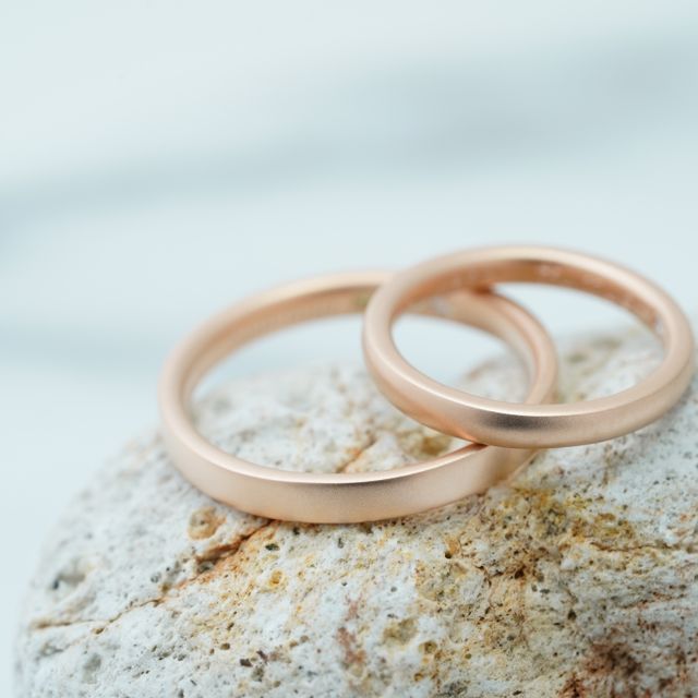 【THREE TREES(スリーツリーズ)の口コミ】 デザイン、色、内側の刻印など自分たちで1から決められることが魅力です。…