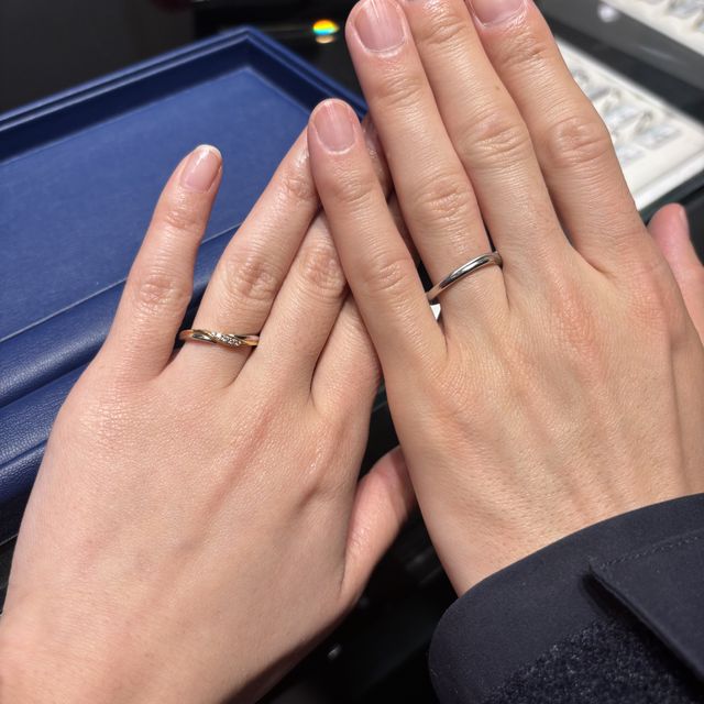 【銀座ダイヤモンドシライシの口コミ】 ピンクゴールドとプラチナとダイヤがキラキラしているもの。と言う私のわ…