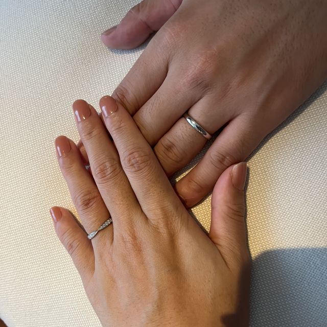 【ティファニー(Tiffany & Co.)の口コミ】 婚約指輪と重ねづけしたかったのですが、まさにぴったり合うデザインの指…