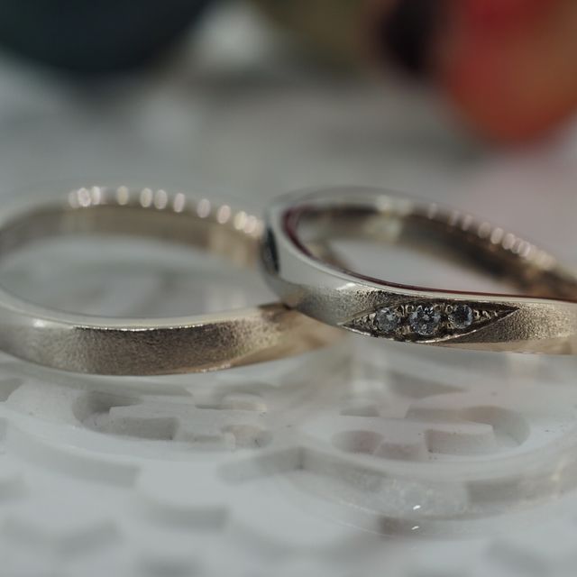 【Antille(アンティール)の口コミ】 ブラックとローズゴールドのグラデーションリングで、グラデーションの境…