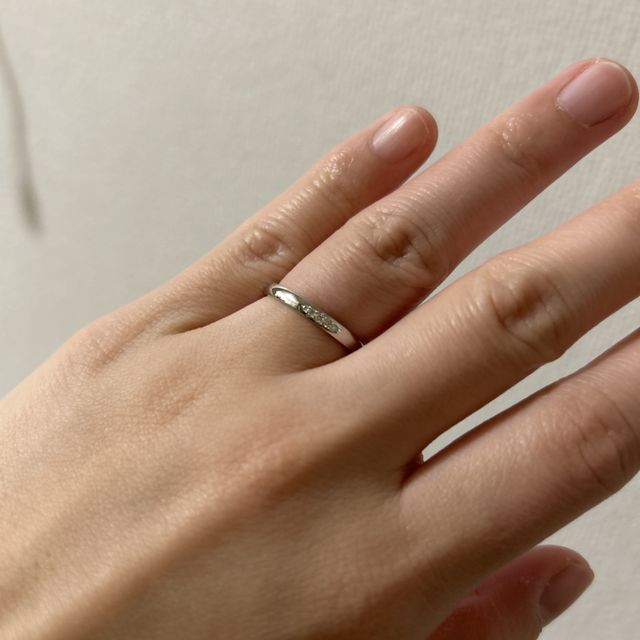 【アイプリモ(I-PRIMO)の口コミ】 ダイヤが5つあるのが、きれいだと思います。
また、色もきれいで、強度が…