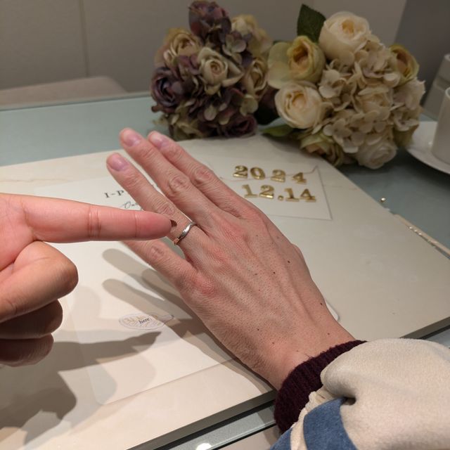 【アイプリモ(I-PRIMO)の口コミ】 ウェーブが特徴的なデザインです。
ダイヤは女性用に7つ（北斗七星を象徴…