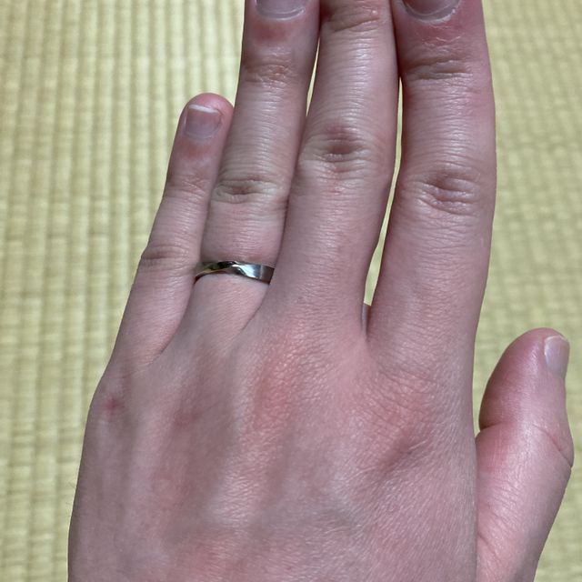 【TOMOE(トモエ)の口コミ】 シンプルだがデザインに個性があり付けるのが楽しくなる
光沢とマットな部…