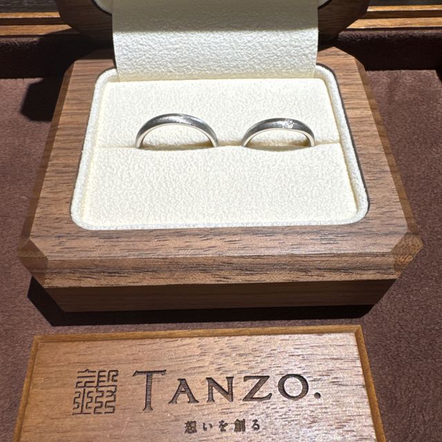【TANZO.(鍛造指輪)の口コミ】 マットな雰囲気での全周ケガキ彫りで、和モダンな雰囲気になりました。大…