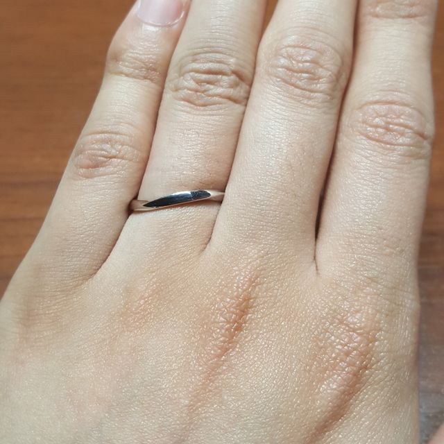 【HOSHI no SUNA 星の砂(ほしのすな)の口コミ】 ウェーブのあるすっきりしたリングでした!!

ほかのお店も数件回ってみて…