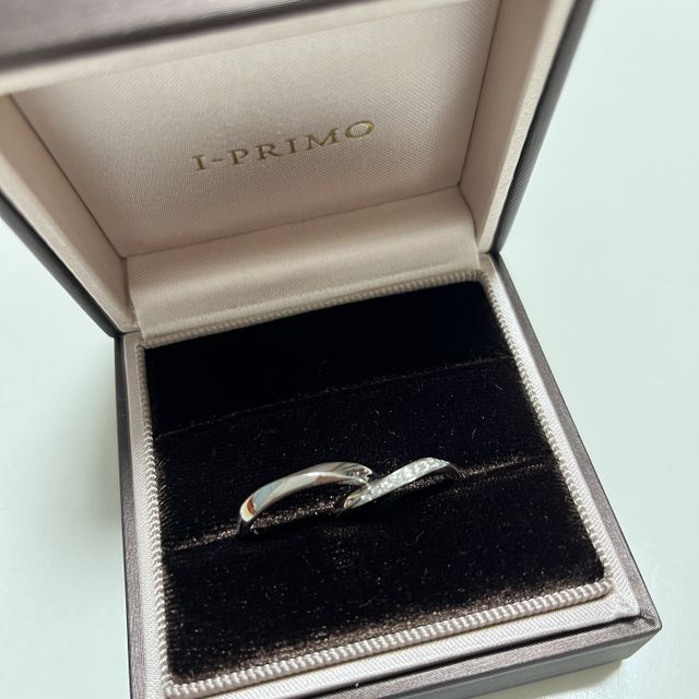 【アイプリモ(I-PRIMO)の口コミ】 指が太めな私でも指輪を着けた時に綺麗に見えるデザインを探してくれまし…