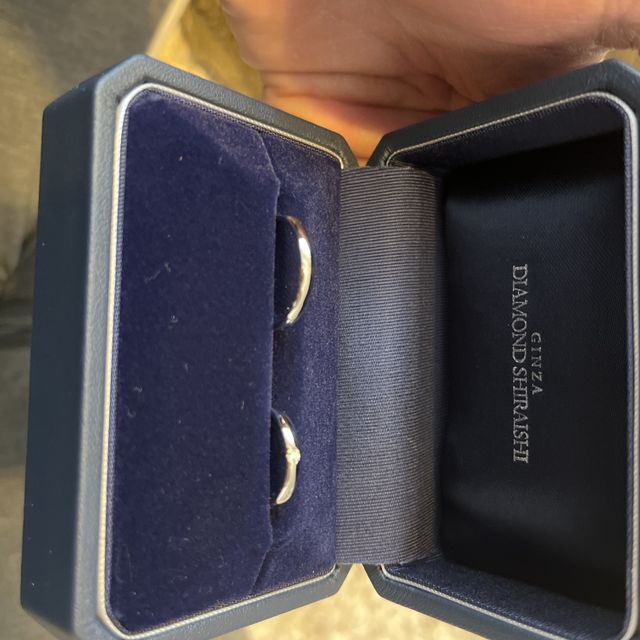 【銀座ダイヤモンドシライシの口コミ】 三件ほどお店を回らしてもらいましたが、その中でも価格帯は中ぐらいでは…