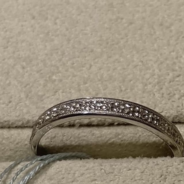 【和光ブライダルブティックギンザの口コミ】 わすれな草のデザインや込められたメッセージが素敵で、ダイヤモンドはつ…