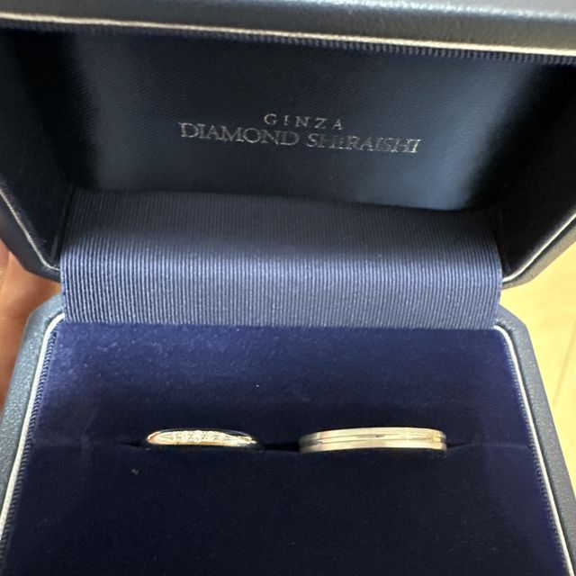 【銀座ダイヤモンドシライシの口コミ】 結婚指輪ということで、ペアのデザインの物で決めたいと強く思っていまし…