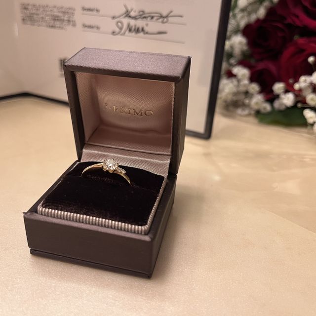 【アイプリモ(I-PRIMO)の口コミ】 ゴールドのデザインの婚約指輪を検討しておりました。ゴールドでもリング…