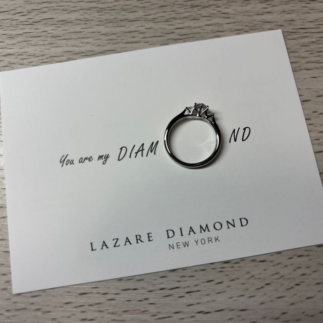 【ラザール ダイヤモンド(LAZARE DIAMOND)の口コミ】 私は指が細いので、なかなか指の細さを引き立たせてくれる指輪がありませ…