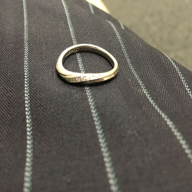 【銀座ダイヤモンドシライシの口コミ】 買う気は無かったのですが、最初に見にいったときの店の方が親切で、初心…