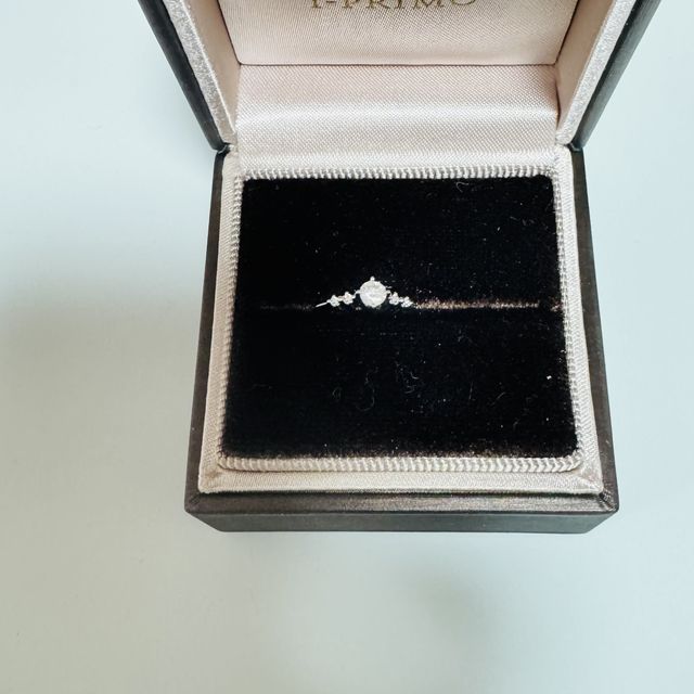 【アイプリモ(I-PRIMO)の口コミ】 ピンクが好きなのでピンクメレダイヤが付いているものを選びました。キラ…