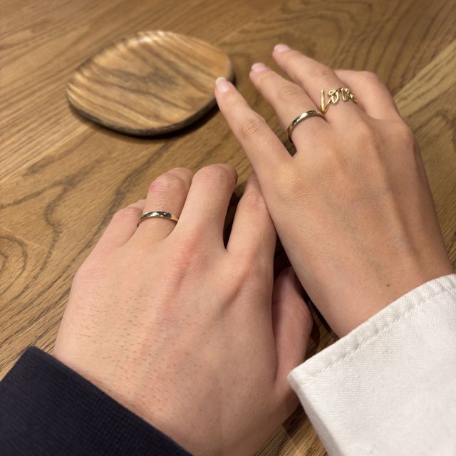 【CRAFY(クラフィ)の口コミ】 同じゴールド/プラチナの中にも複数色分けがされており、他のブランドにな…