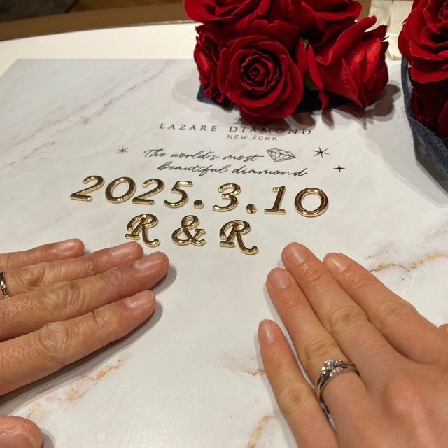 【ラザール ダイヤモンド(LAZARE DIAMOND)の口コミ】 シンプルなものもあれば、豪華なデザインも取り揃えており、好みのものが…