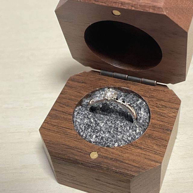 【鎌倉彫金工房の口コミ】 とにかく自分達好みにできるのがよかったです。サイズ、素材、色、ダイヤ…