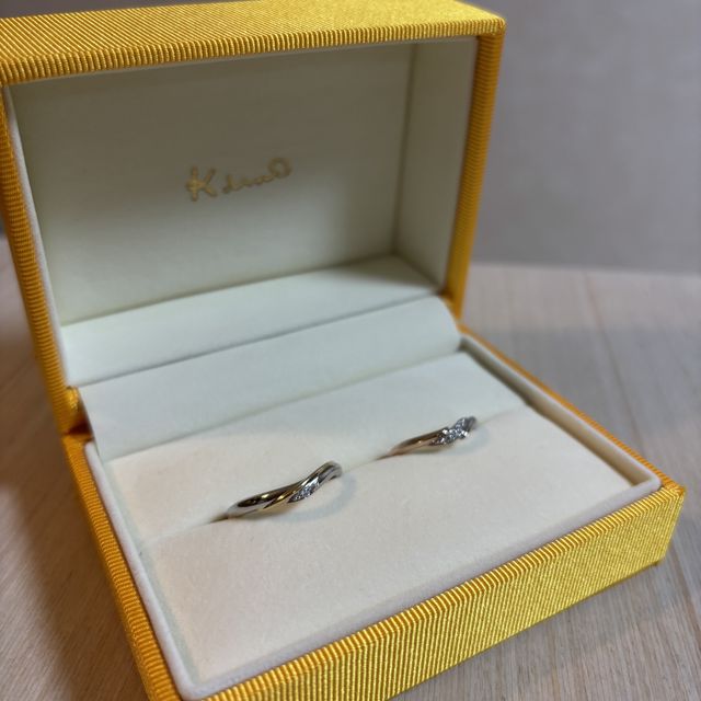 【ケイウノ ブライダル(K.UNO BRIDAL)の口コミ】 指輪はお互い指に合う違うものを選択しましたが、ペアダイヤを入れること…