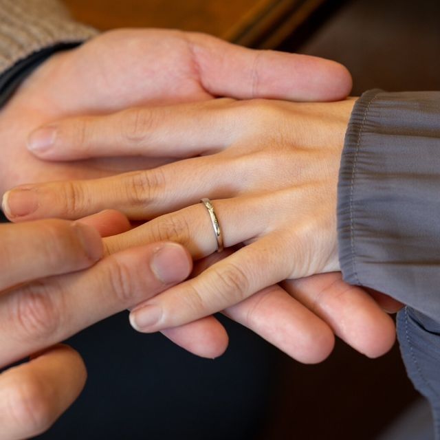 【ジュエリー工房 YAMAMOTOの口コミ】 2人でおそろいの結婚指輪が欲しかったので、シンプルなデザインのものをお…