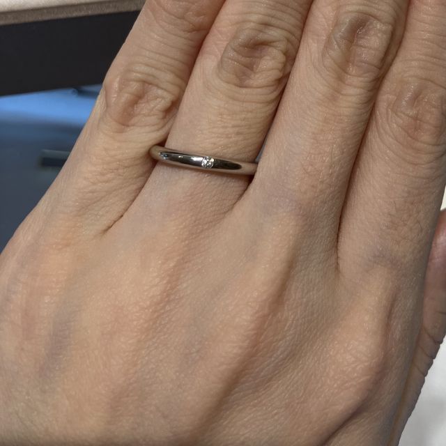 【ブルガリ(BVLGARI)の口コミ】 シンプルなデザインで、どんな場面、どんな服装にも合わせやすい。邪魔を…