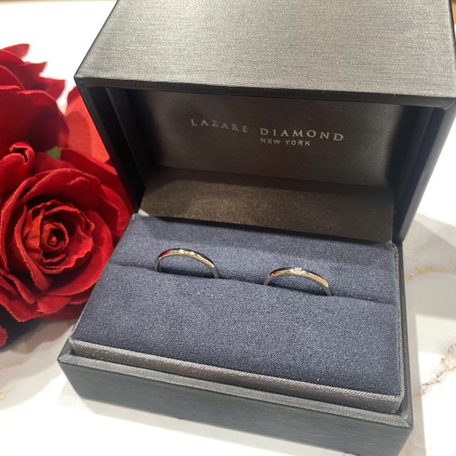 【ラザール ダイヤモンド(LAZARE DIAMOND)の口コミ】 シンプルでストレートデザインのものを探していました。ストレートデザイ…