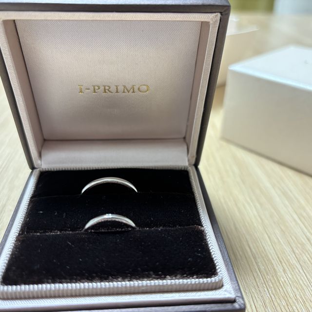 【アイプリモ(I-PRIMO)の口コミ】 シンプルなデザインで、少し細めの指輪なので、指につけた時、手が綺麗に…